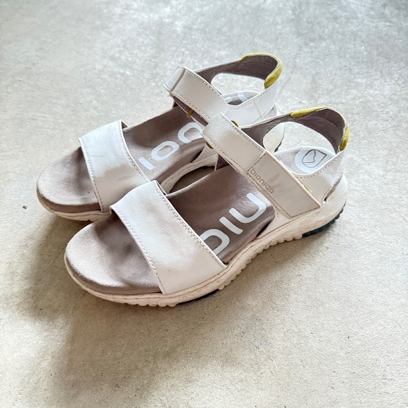 Bionica walking sandals - Picture 1 of 3